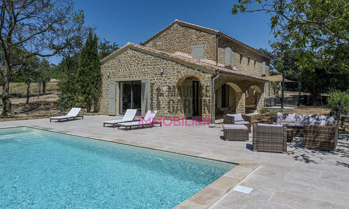 Maison à VAISON-LA-ROMAINE