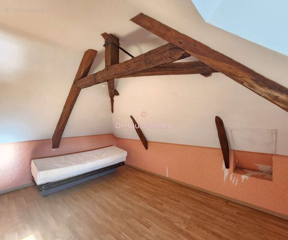 Maison à COURCEBOEUFS