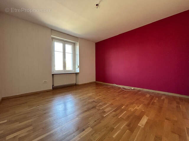 Maison à SAINT-GERMAIN-LE-CHATELET