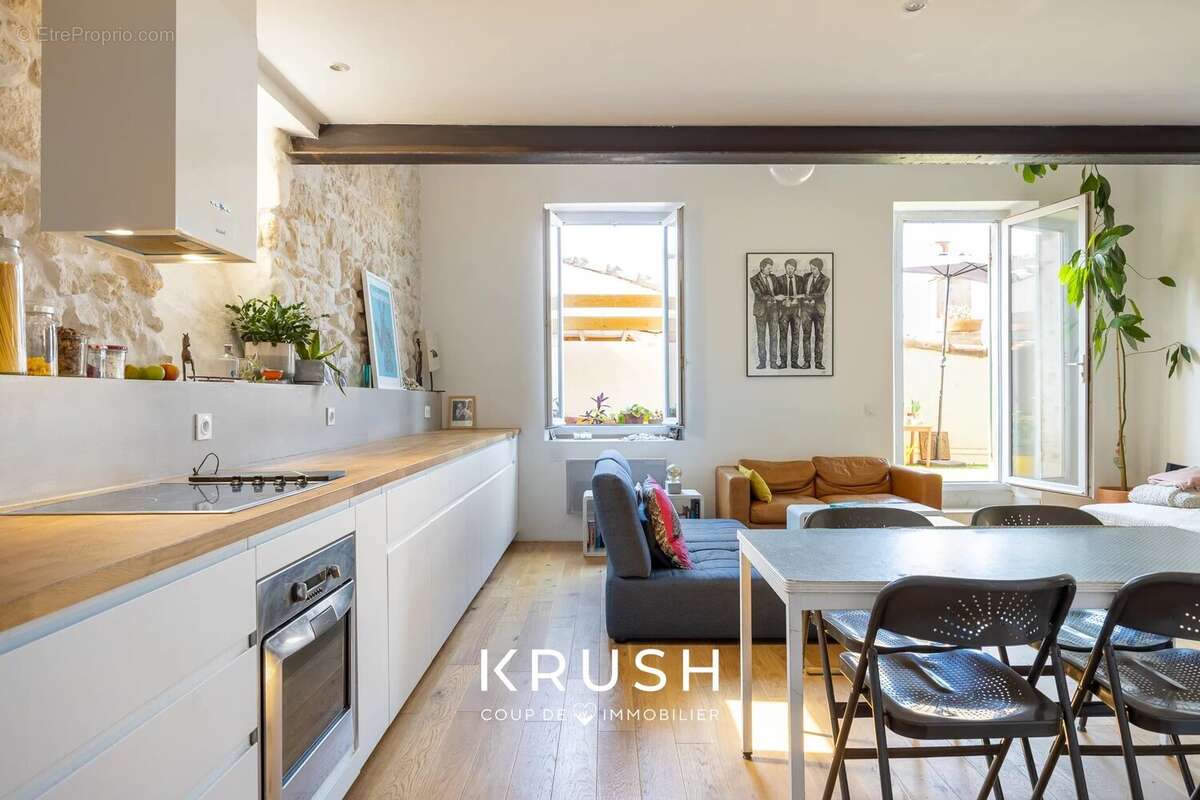 Appartement à MARSEILLE-6E