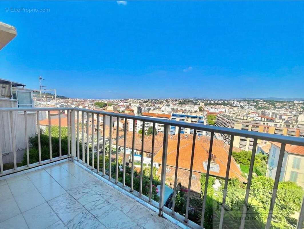 Alpes maritimes (06) - nice haut riquier/bischoffsheim - a vendre 4 pieces avec 2 balcons vue panoramique ville et mer - photo 3