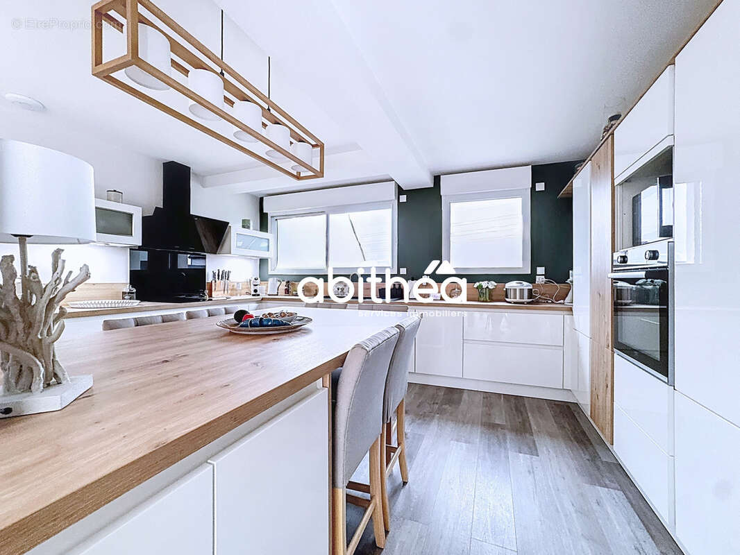 Maison à COURRIERES