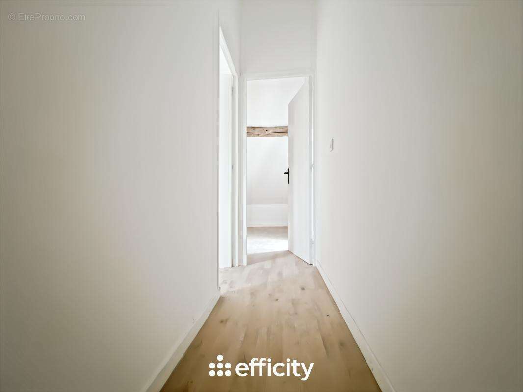 Maison à LIVERDY-EN-BRIE