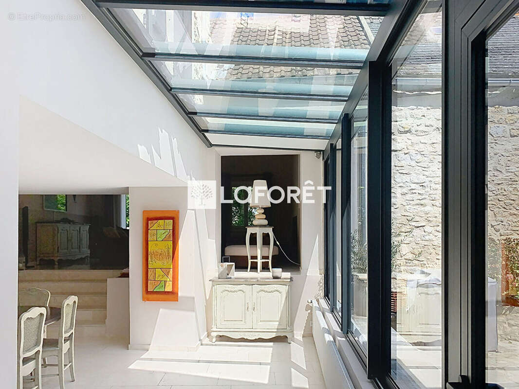 Maison de 8 pièce(s) 189 m²  "Toutes commodités à pied" - photo 7