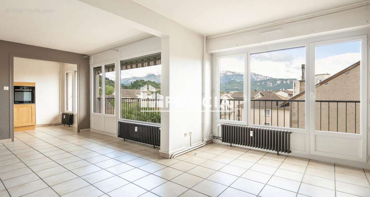 Appartement à VOIRON