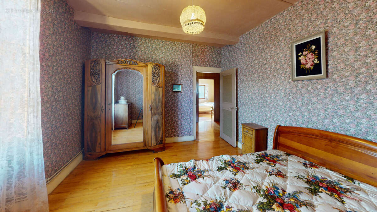 Maison à SAINT-MARTIN-D'URIAGE