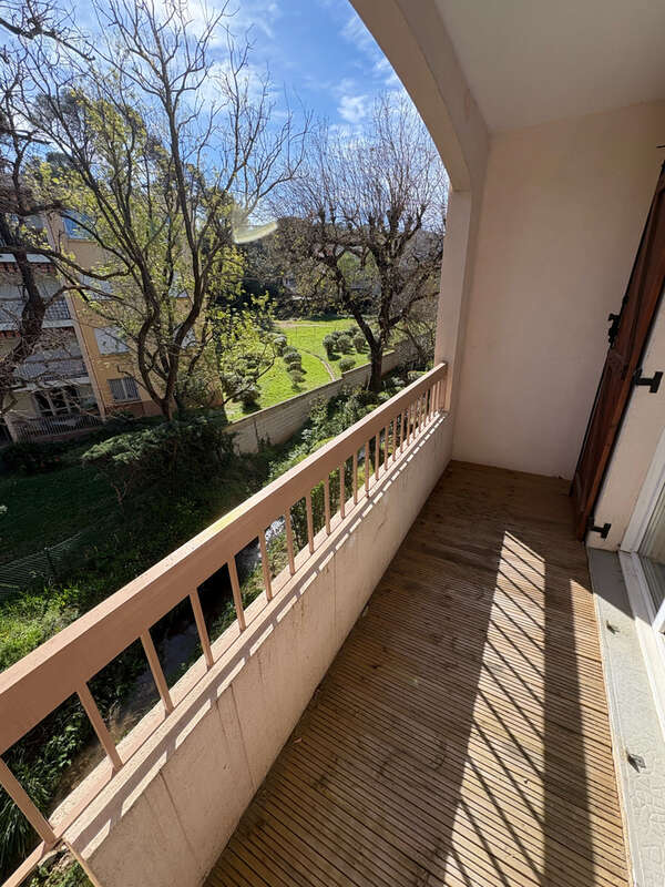 Appartement à HYERES