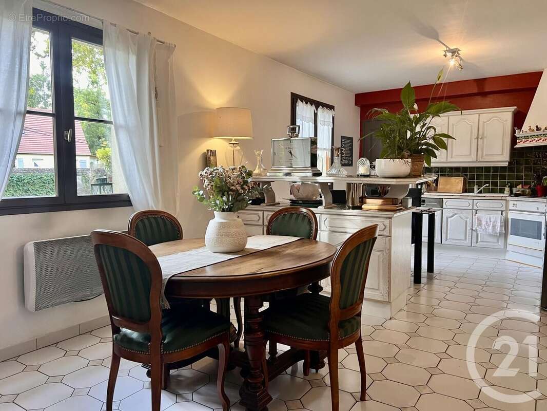 Maison à ARBONNE-LA-FORET