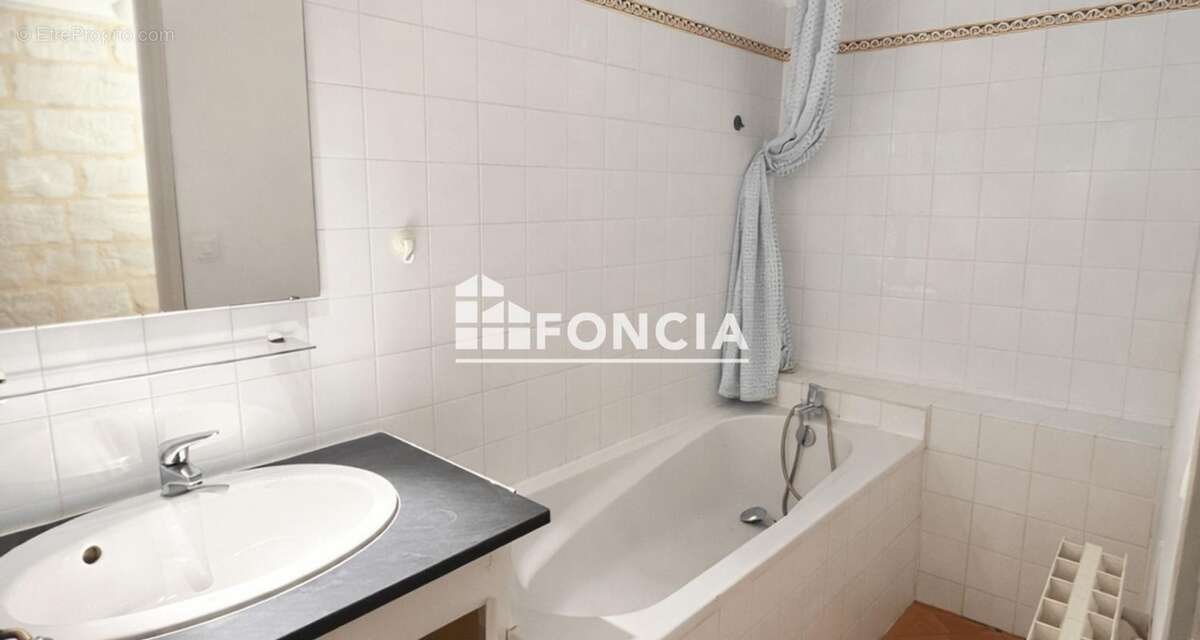 Appartement à UZES