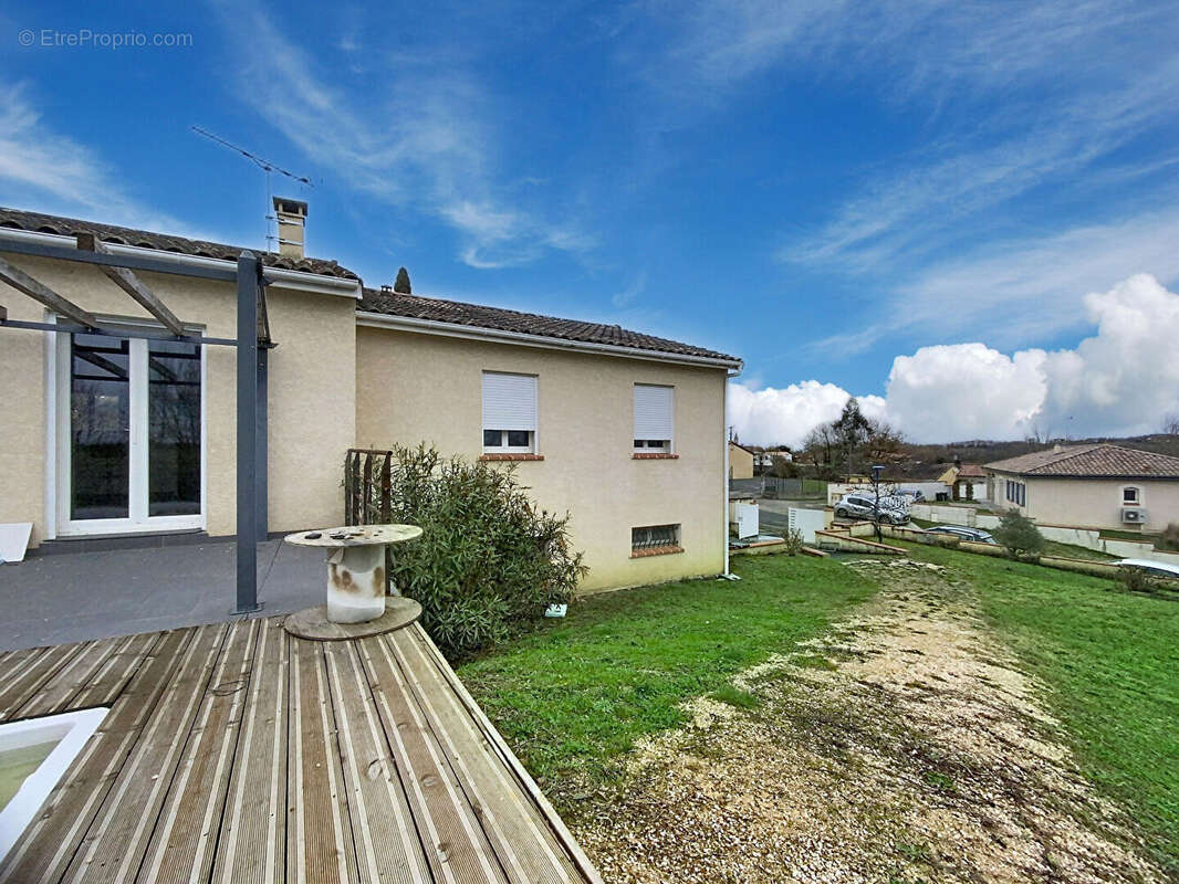 Maison à SARAMON