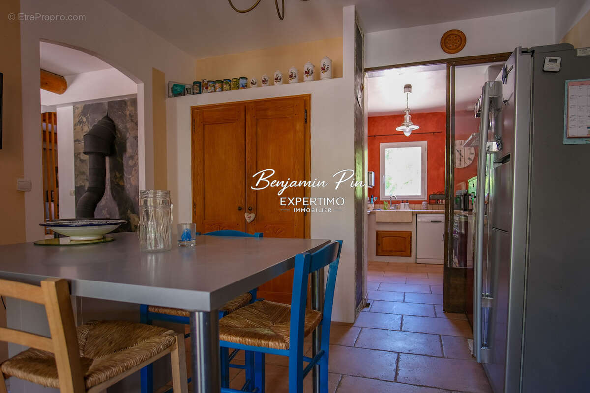 Maison à SAINT-SATURNIN-LES-APT