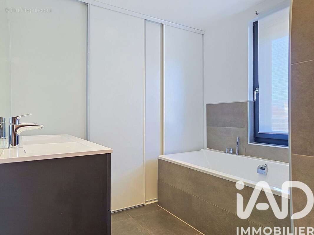 Maison 80 m² à Vers  - photo 9
