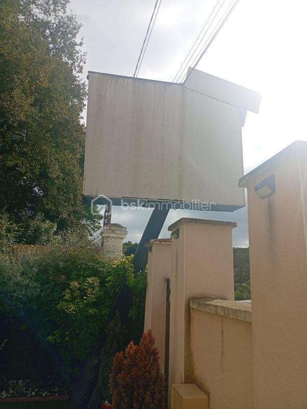 Maison à CRECY-LA-CHAPELLE