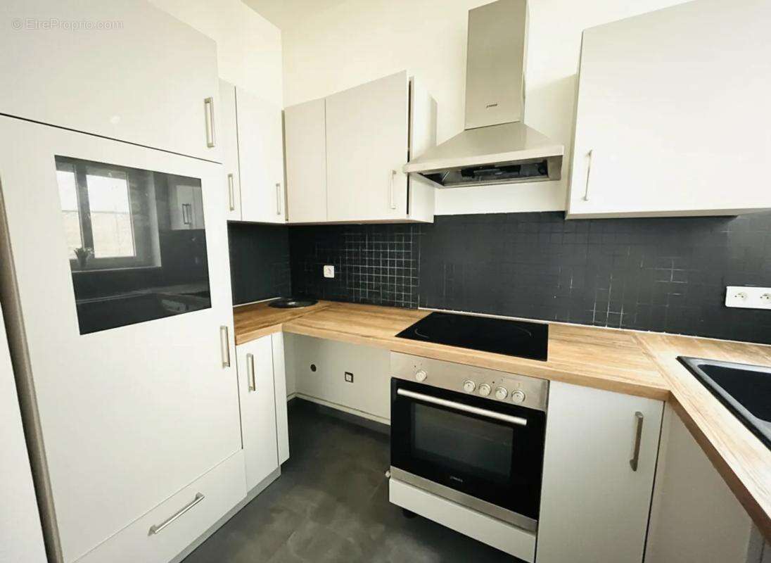 Appartement à PARIS-19E