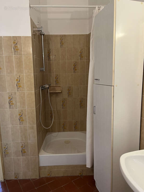 Appartement à VILLECROZE