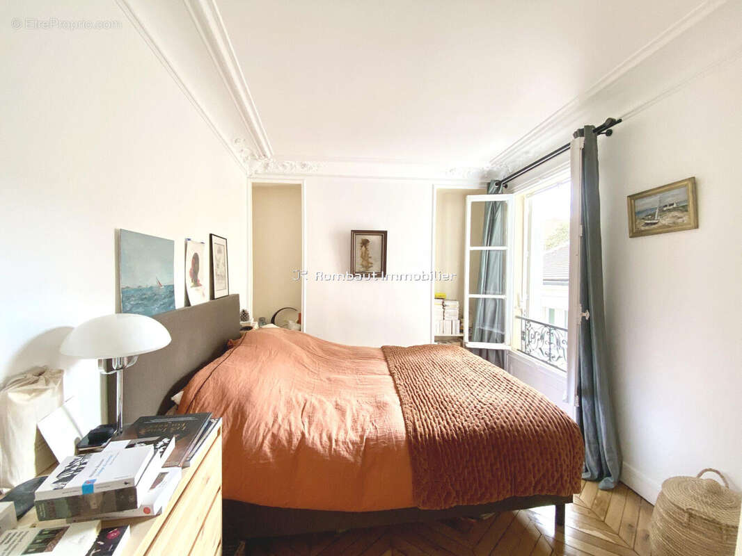 Appartement à PARIS-4E