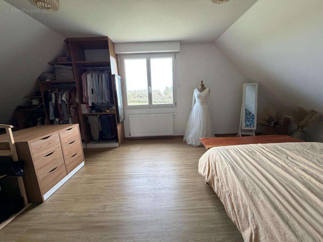 Maison à SAVIGNE-L'EVEQUE