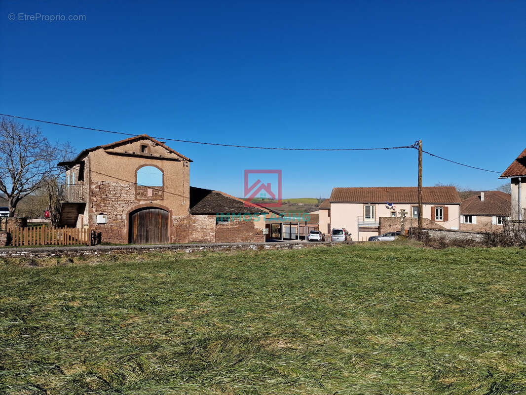 Terrain à SAINT-JUERY