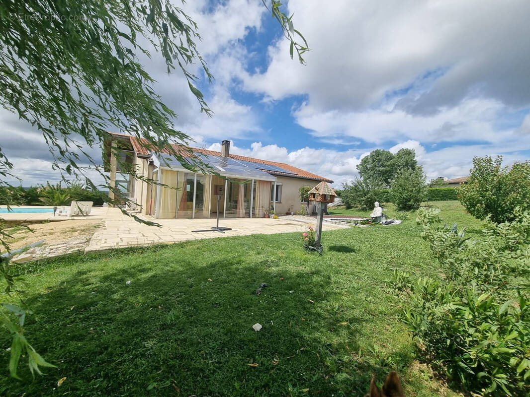 Maison à MONTPEZAT-DE-QUERCY