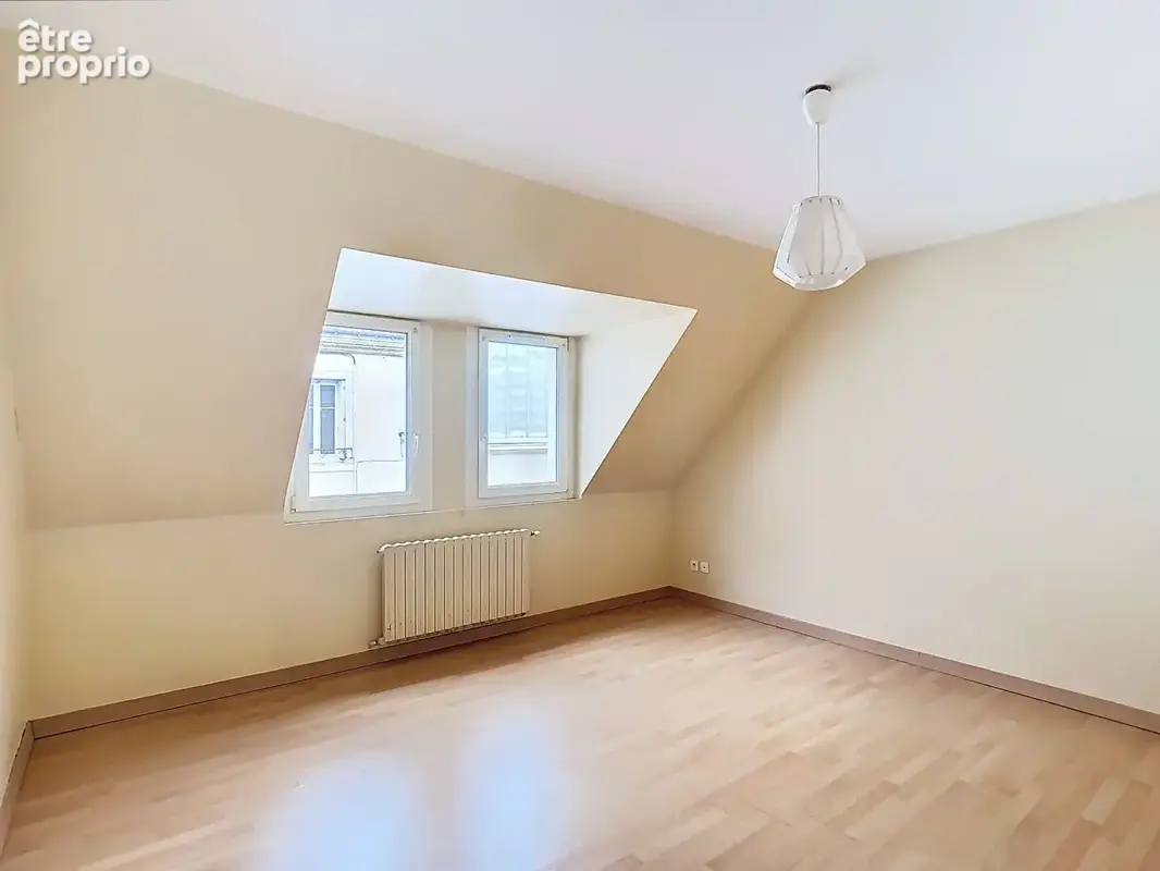 Tours Velpeau Maison 3 pièces avec cour - photo 3