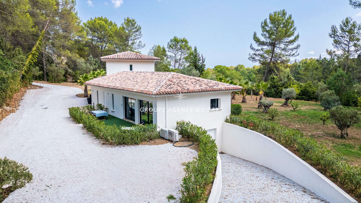 Propriété contemporaine d'exception avec piscine à débordement Draguignan - photo 3