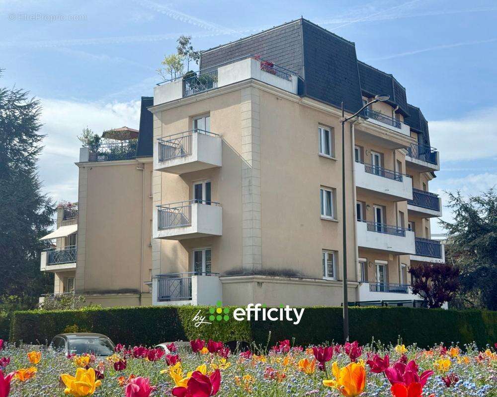 Appartement à LE CHESNAY