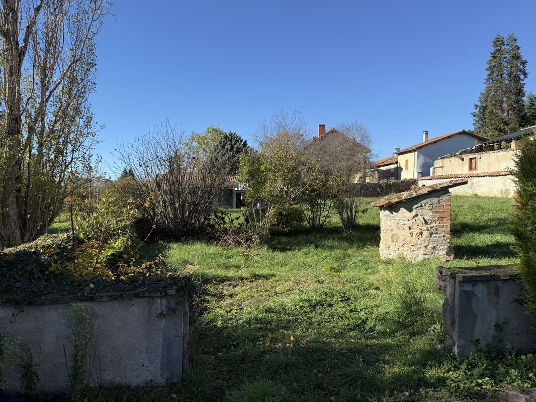 Maison à SAINT-PAUL-DE-VEZELIN