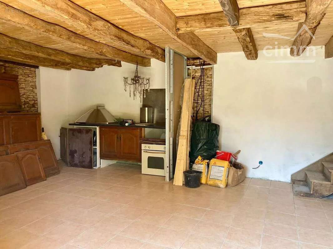 Maison à CARSAC-AILLAC