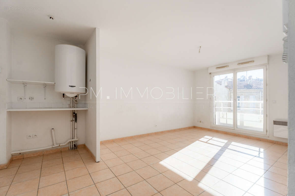 Appartement à MARSEILLE-5E