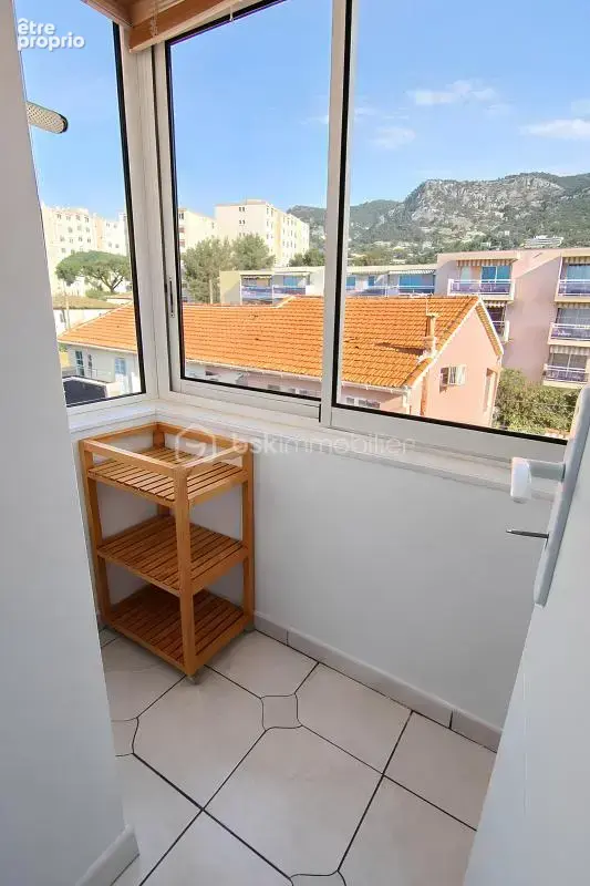 A vendre - T2 loué dernier étage – Vue Faron – Rentabilité immédiate – Parking – Cave – Toulon La Loubière – 157 000 € - photo 11