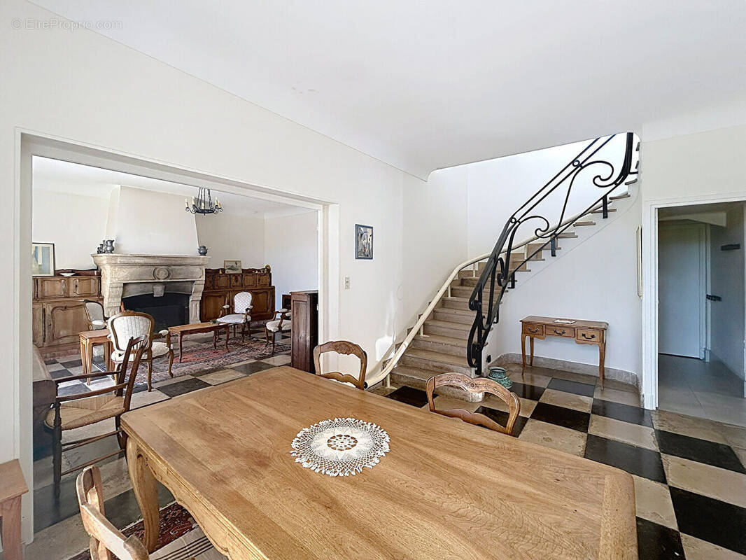 Maison à SAINT-VICTORET