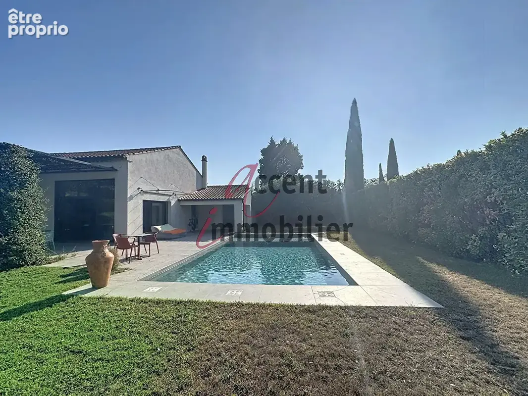 Mollégès, maison 135m² + 23m² de dépendance, piscine, garage,1200 m²  de terrain - photo 7