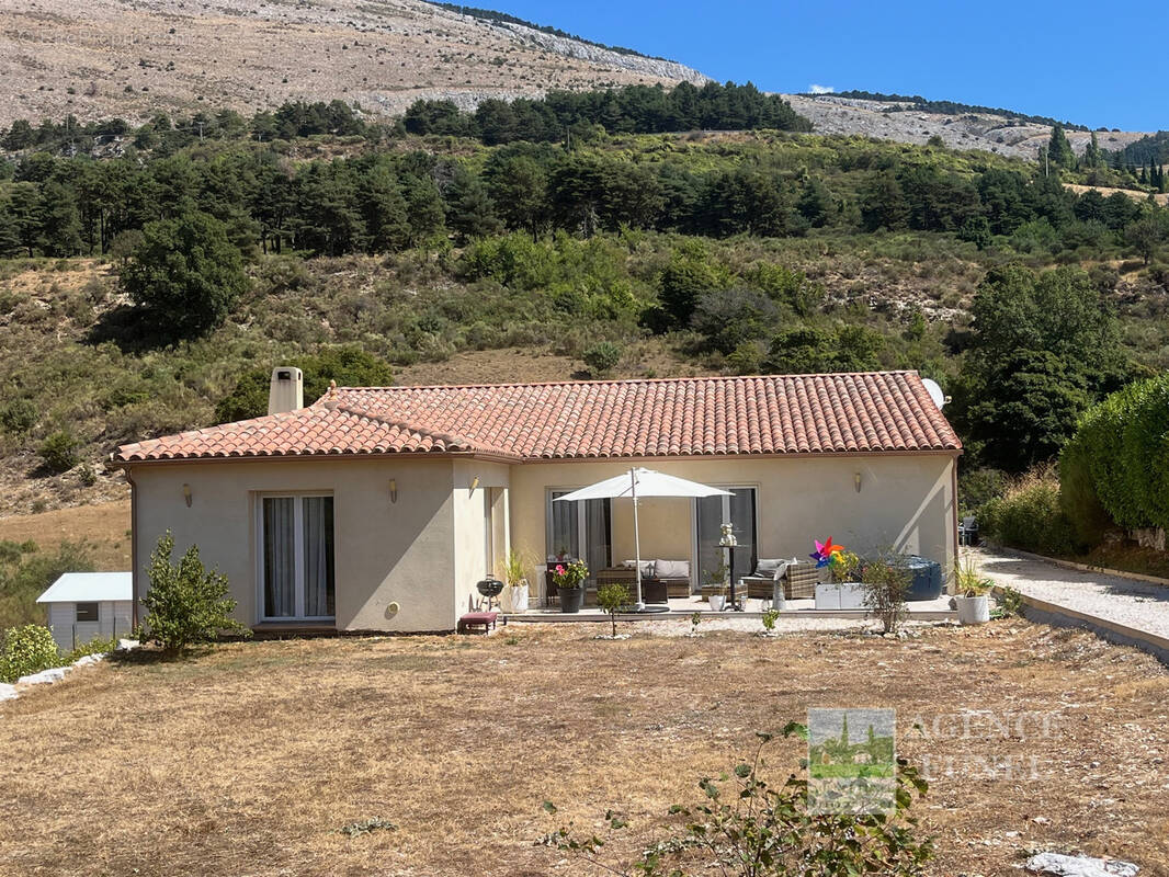Maison à ESCRAGNOLLES