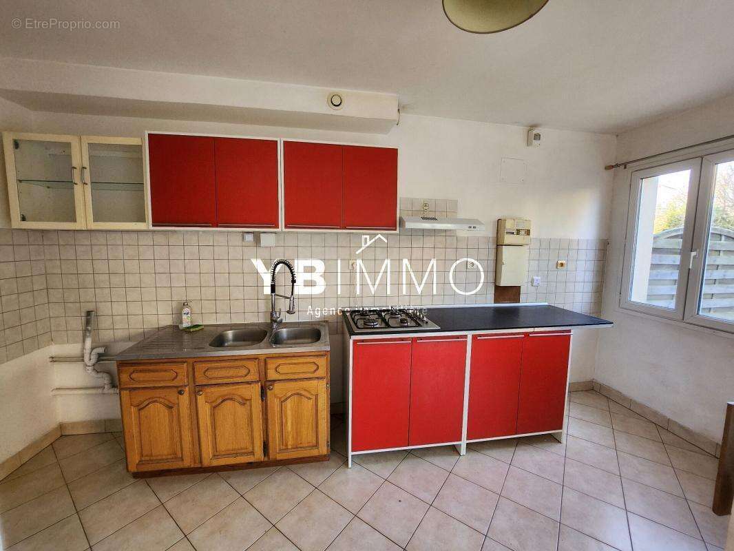 Maison à VIEILLE-EGLISE-EN-YVELINES