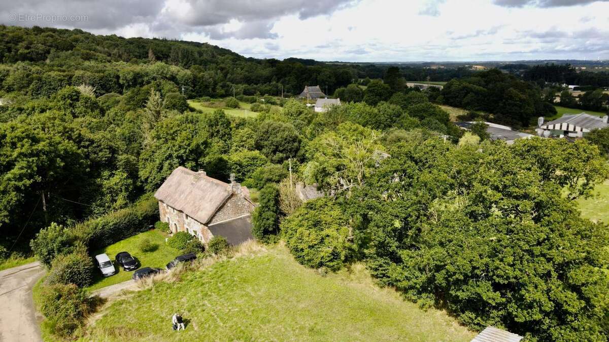 Maison à SAINT-MARTIN-DES-PRES