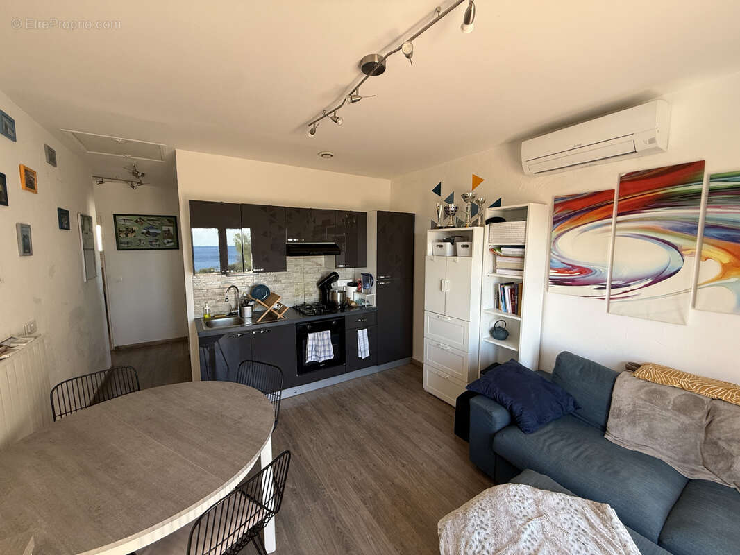 Maison à ROQUEBRUNE-SUR-ARGENS