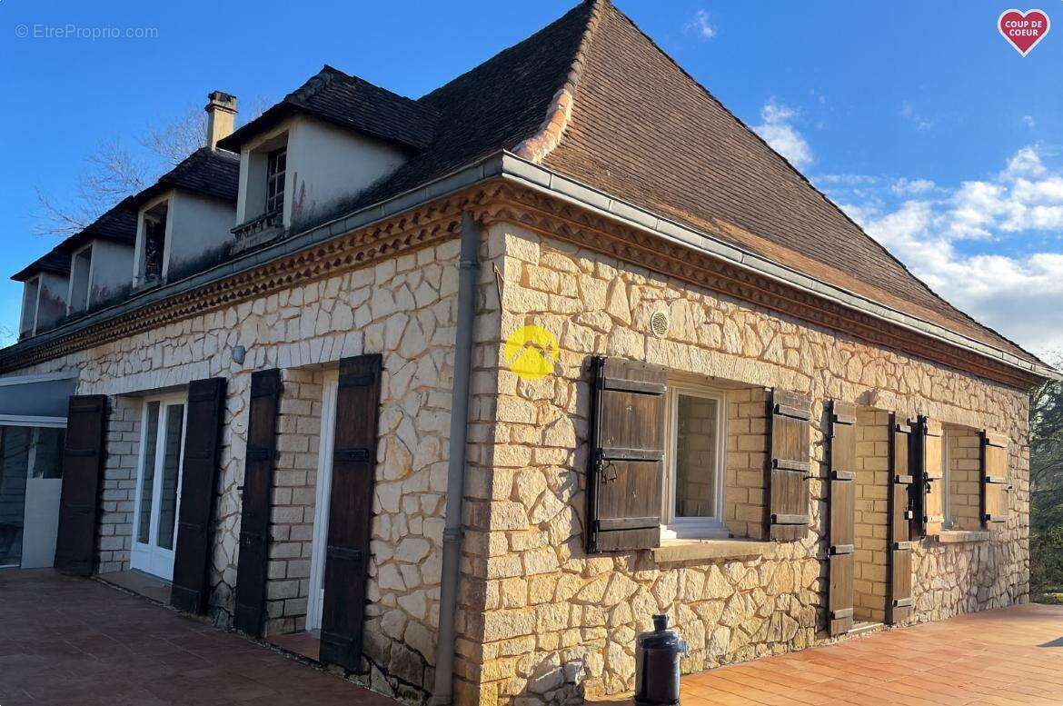 Maison à SAINTE-ALVERE