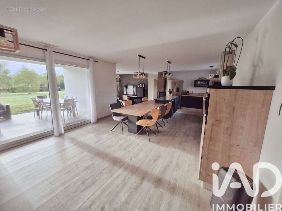 Maison 140 m² à Saint-Junien  - photo 6