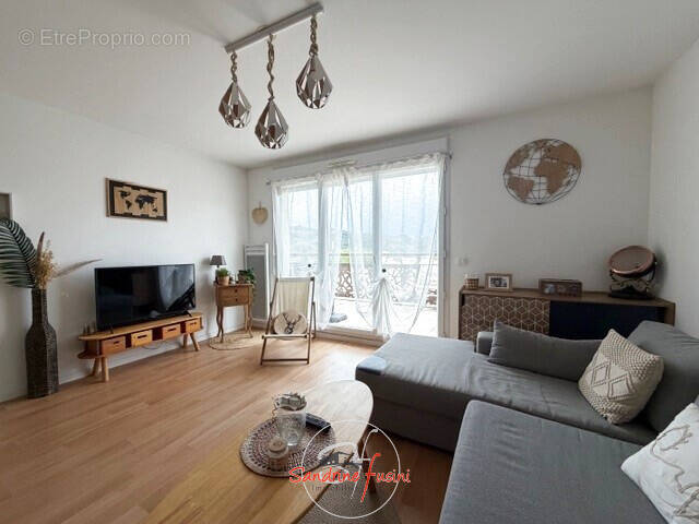 Appartement à CARROS