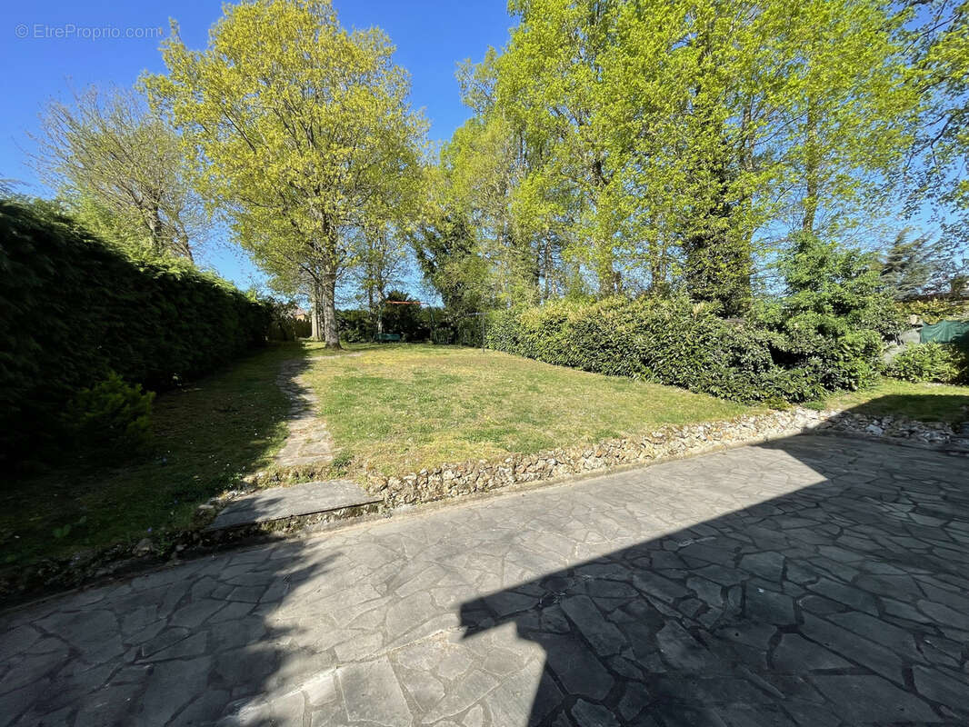 Maison à BARJOUVILLE