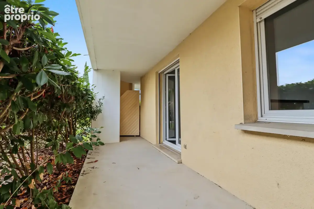 Eaunes cœur de ville - Agréable appartement T3 avec terrasse couverte - photo 11