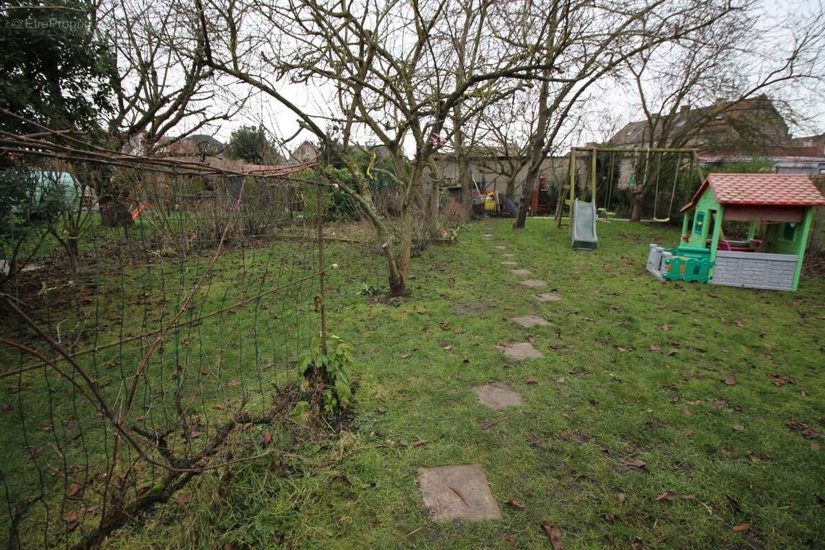 Maison à SIN-LE-NOBLE