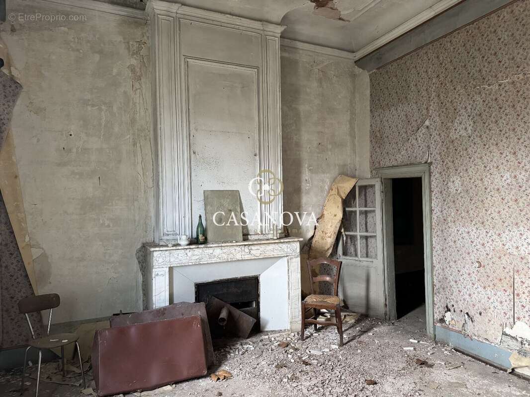 Maison à JONQUIERES