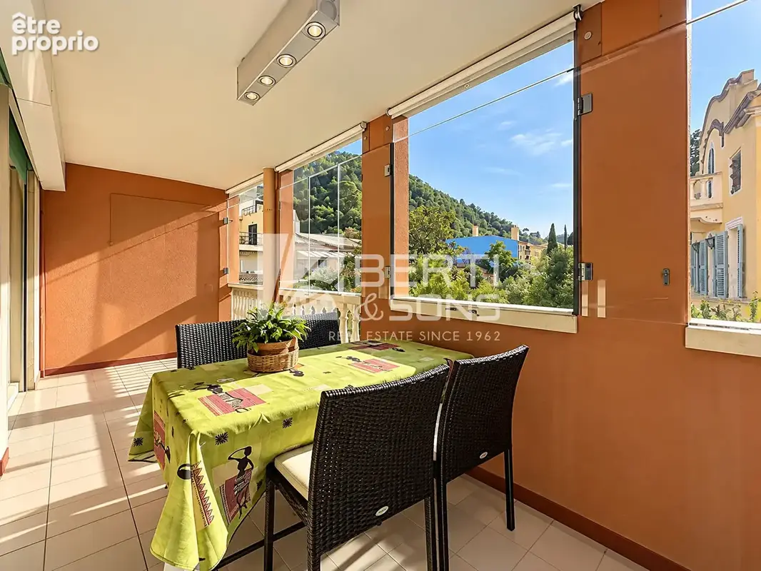 Theoule sur mer - 2 pieces au coeur du village - residence face a la plage - garage - photo 2