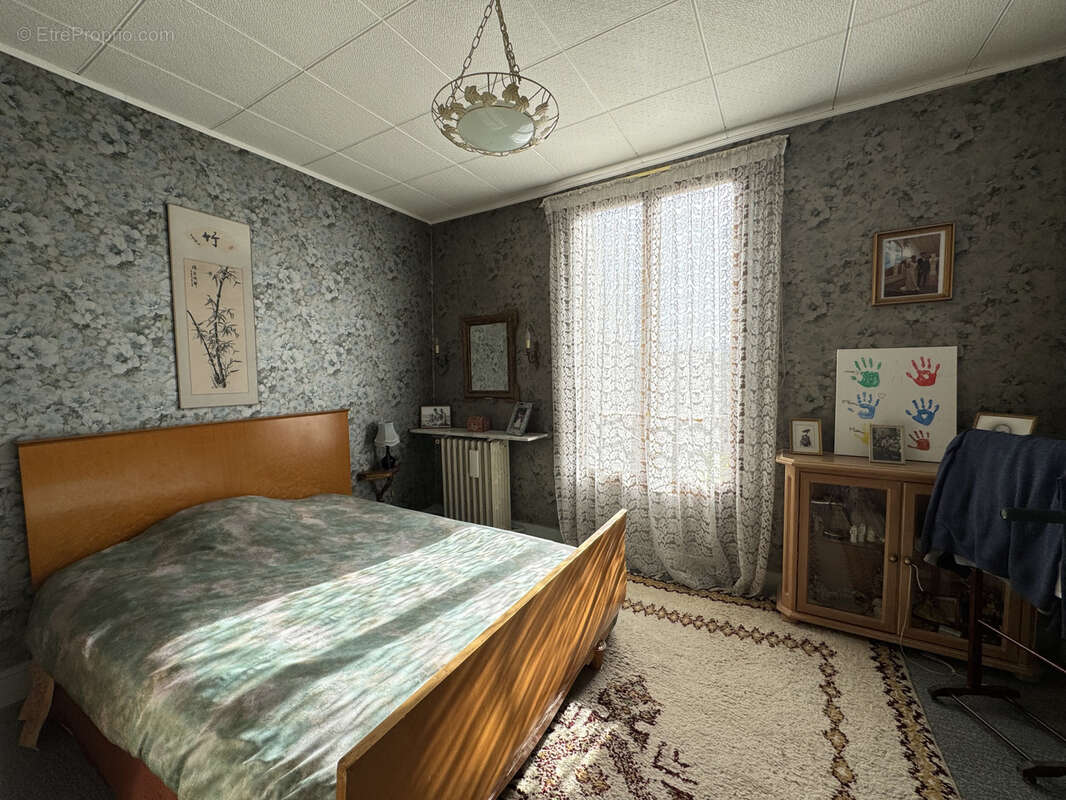 Maison à SAINT-MAUR-DES-FOSSES