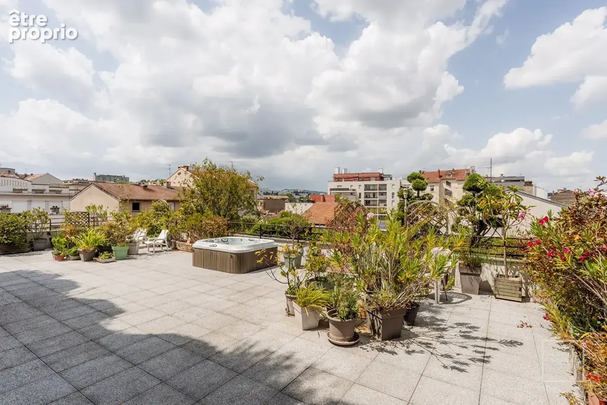 Villeurbanne, rare, t4 avec terrasse & vue degagee - photo 2