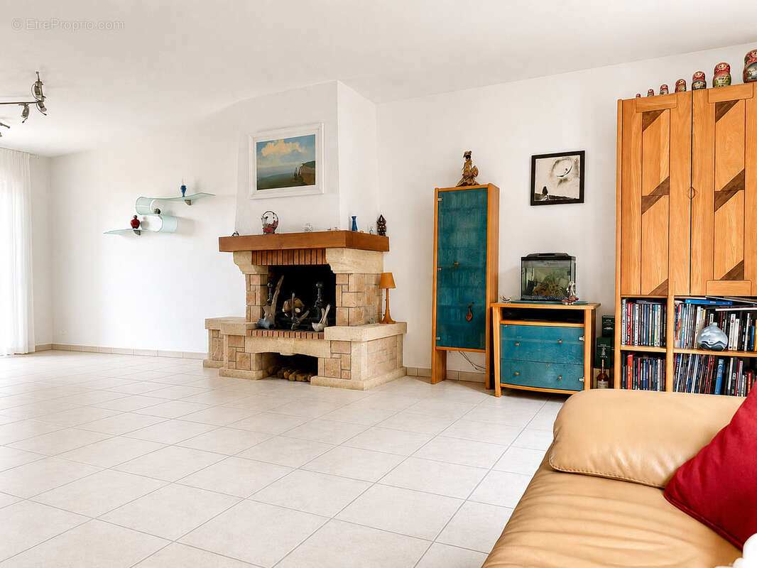 Belle maison de quatre chambres dans un secteur très prisé de Maule - photo 4