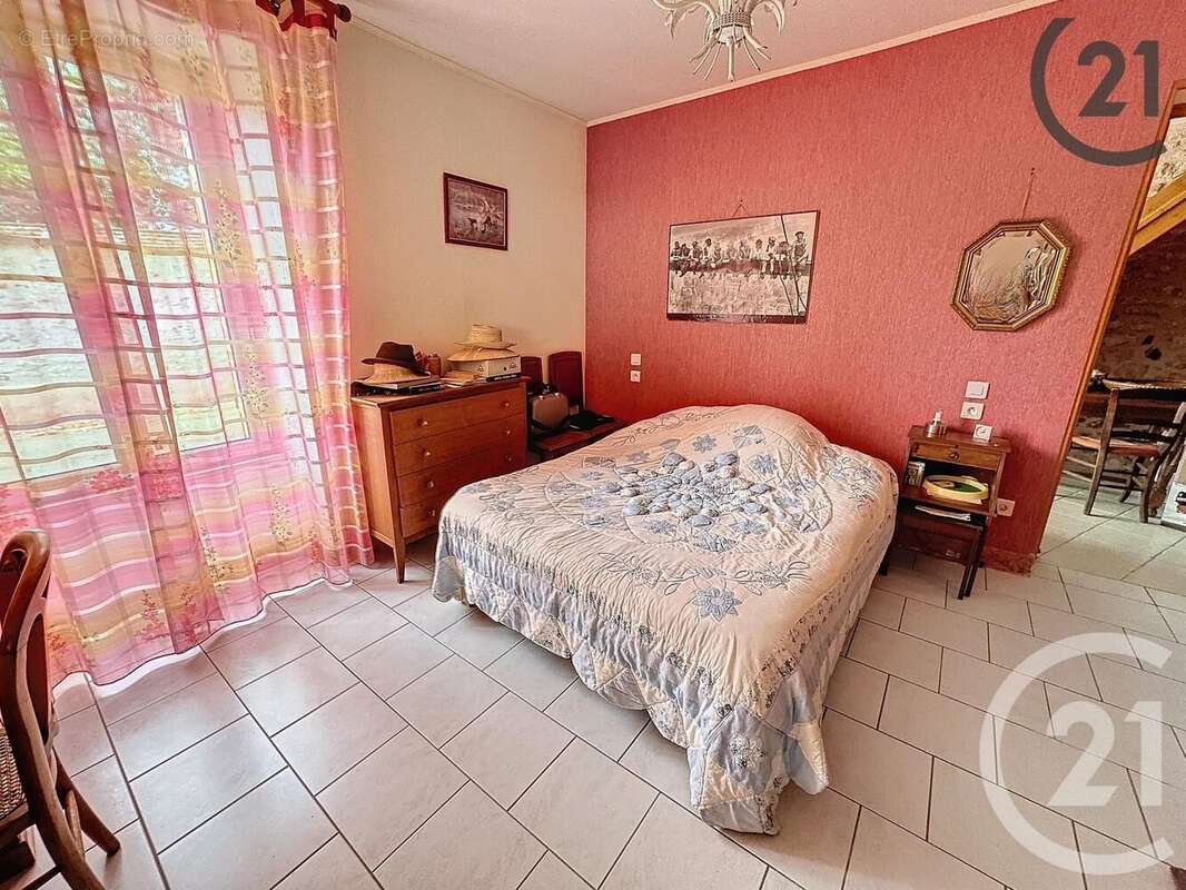 Maison à MONTCEAUX-LES-PROVINS