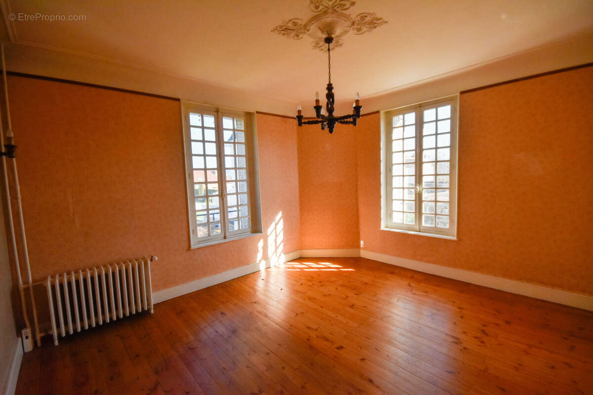 Maison à BRIOUDE