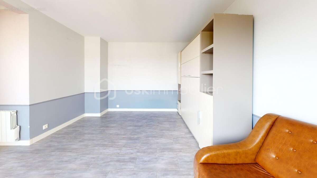 Studio lumineux avec balcon cave et parking – Neuilly-Plaisance - photo 2